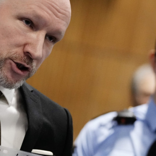 Procuratura din Norvegia se opune eliberării anticipate a lui Anders Behring Breivik