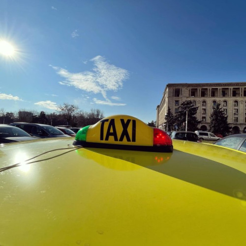 Reguli noi pentru accesul companiilor de taxi și ride-sharing la Aeroportul Internațional „Henri Coandă”