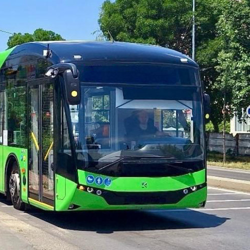 Achiziția a 22 de autobuze electrice pentru reducerea emisiilor de carbon în comunitate