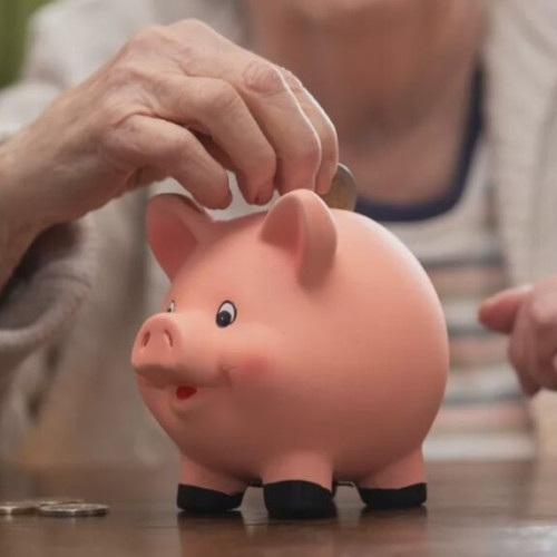 Aproape 500.000 de români au accesat aplicația privind fondurile de pensii