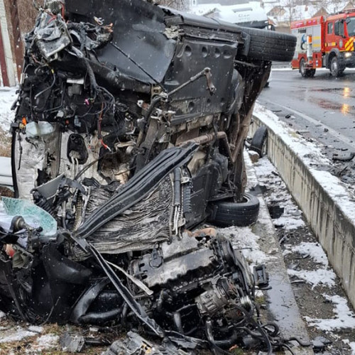 Accident rutier pe DN 6, o persoană rămâne încarcerată