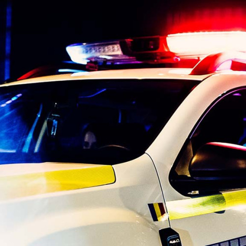 Accident rutier în Oțelu Roșu: polițiști la spital