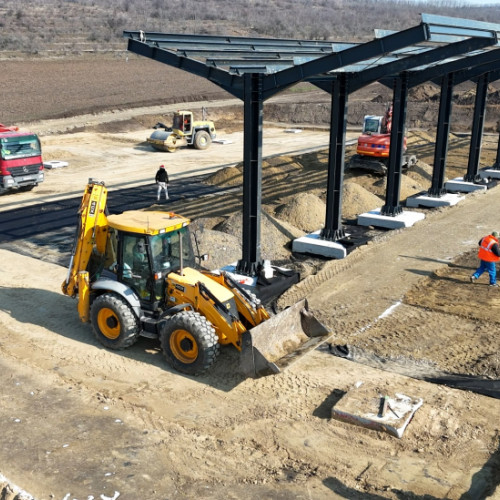 Lucrările la centrul de colectare selectivă a deșeurilor din Valea Mărului avansează