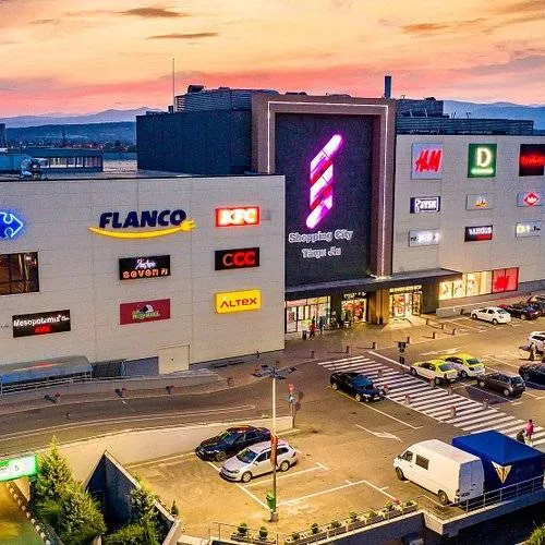 Conflict într-un hypermarket din Târgu Jiu