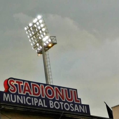 Mănânci semințe pe stadionul din Botoșani? Riști să fii amendat!