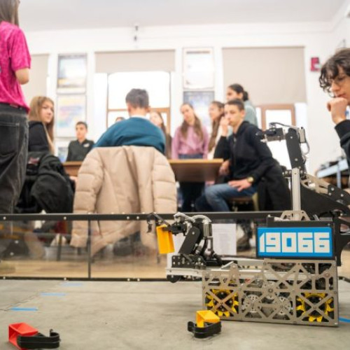 Lansarea Hub-ului de Robotica &quot;Shaping Future's Citizens&quot; la Colegiul Național Al. I. Cuza Focșani