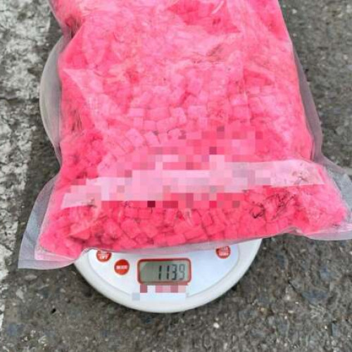 Doi bărbați reținuți pentru trafic de droguri în Arad