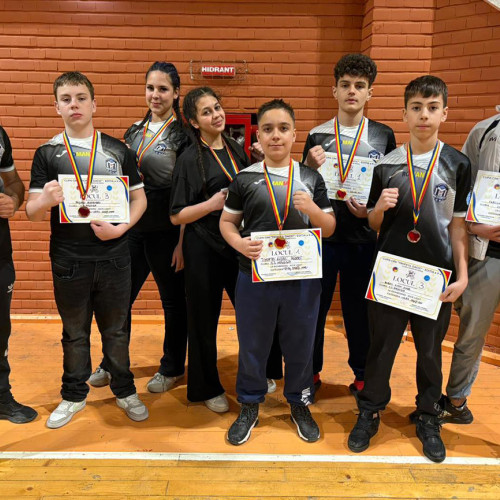 Sportivii de la CS Medgidia se afirmă la "Cupa CRK-Trofeul Dacic Kick Box"