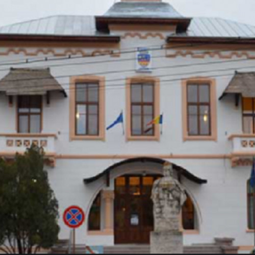 Administrația liberală criticată pentru atribuirea contractelor