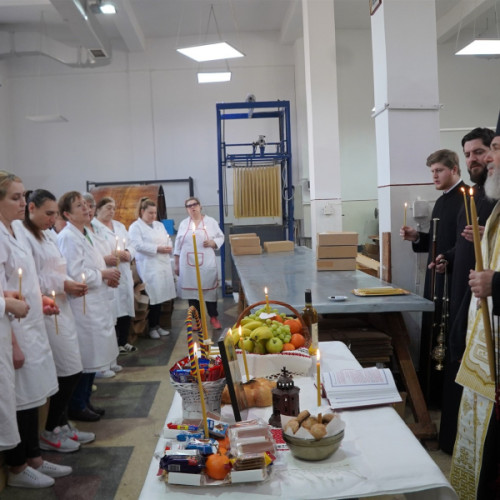 Atelierul eparhial de lumânări "Sf. Mc. Fotini" și-a sărbătorit ocrotitoarea spirituală