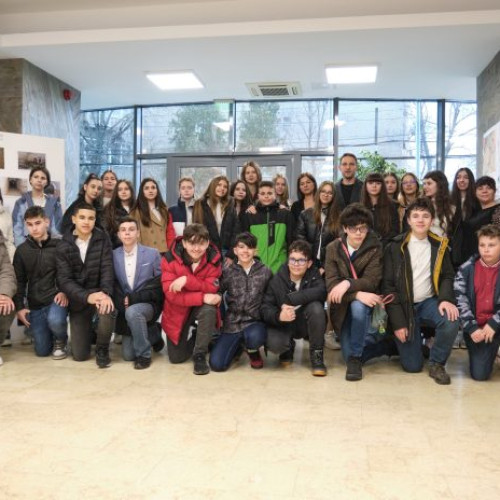 Elevii din Ilfov au participat la o dezbatere despre libertate și povestea Fortului 13 Jilava