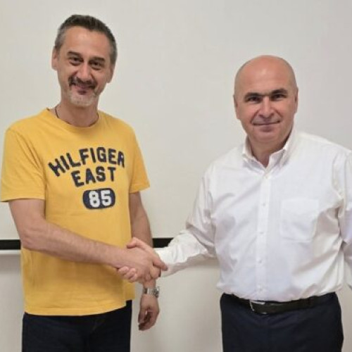 Primarul Slatinei absent la întâlnirea cu Crin Antonescu și alți lideri politici