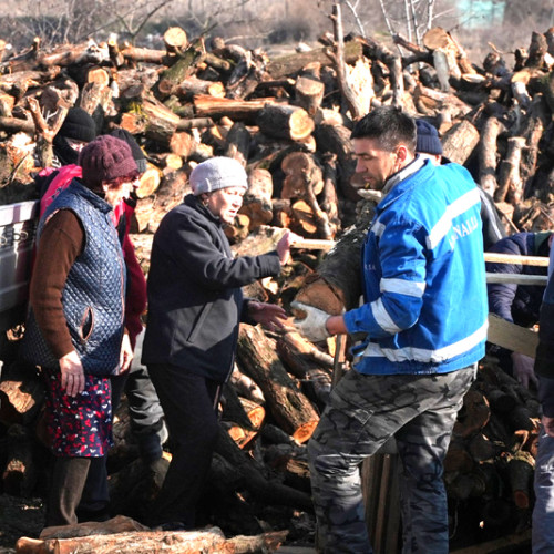 Ajutor pentru familiile afectate de inundații în perioada Postului Mare