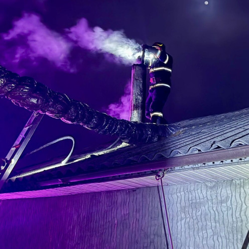 Incendiu minor la casele a două familii din Chitoveni și Botoșani