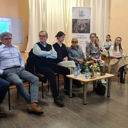 Trei colegii iesene gazduiesc un turneu literar dedicat romanului lui Catalin Mihuleac