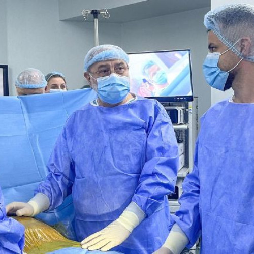 Sânge vaginal între menstruații - semne grave ale cancerului de col uterin