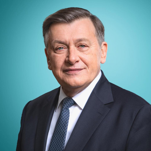 Crin Antonescu, candidatul la președinția României, în vizită la Botoșani