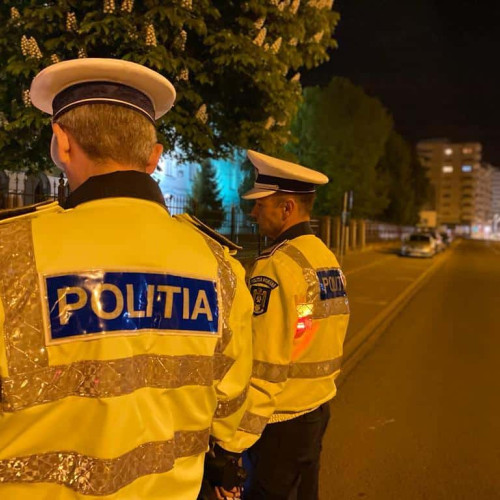 Un tânăr de 19 ani din Alba prins conducând fără permis, cu mașina de la alt tânăr de 20 de ani: Ce măsuri au fost luate de polițiști