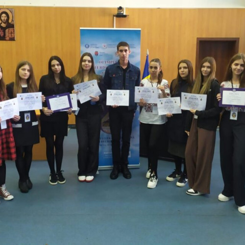 Cinci elevi din Iasi premiati la Olimpiada "Cultura si Spiritualitate Romaneasca"
