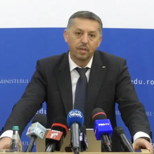 Daniel David anunță schimbări în examenul de Evaluare Națională