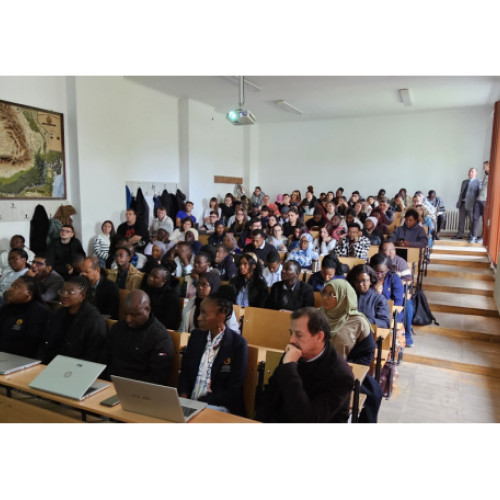 63 de studenți și profesori din Africa vizitează Universitatea din Oradea