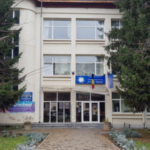 Un profesor de muzică acuzat de propagandă electorală în timpul orelor la Colegiul Național de Artă „George Apostu”