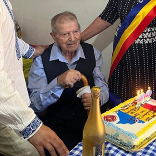 La 102 ani, veteranul Vasile Dragomirescu a fost înmormântat la Viziru