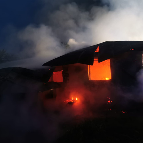 Incendiu devastator la o casă din Santa Mare