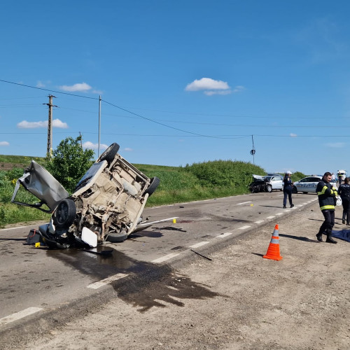 Accident grav la ieșirea din Flămânzi: un mort și doi răniți