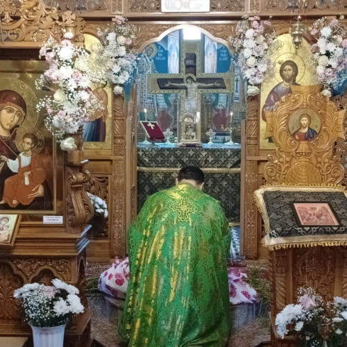 Trei biserici din Botoșani rămân fără preoți