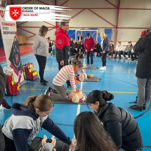 Voluntarii și elevii din Baia Mare sărbătoresc Ziua Mondială a Sănătății