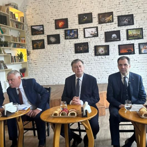 Crin Antonescu promovează unitatea în Covasna, în perspectiva alegerilor prezidențiale