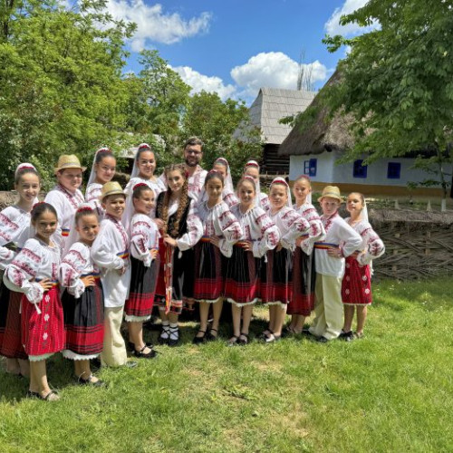 Atmosferă de sărbătoare la Muzeul Național al Satului "Dimitrie Gusti"