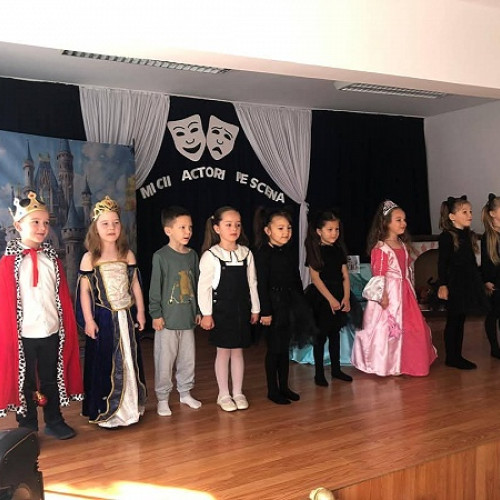 Grădinița &quot;Draga Mea&quot; din Satu Mare găzduiește concursul &quot;Micii actori pe scenă&quot;