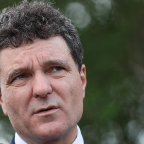 Nicușor Dan începe consultările pentru formarea noului Guvern