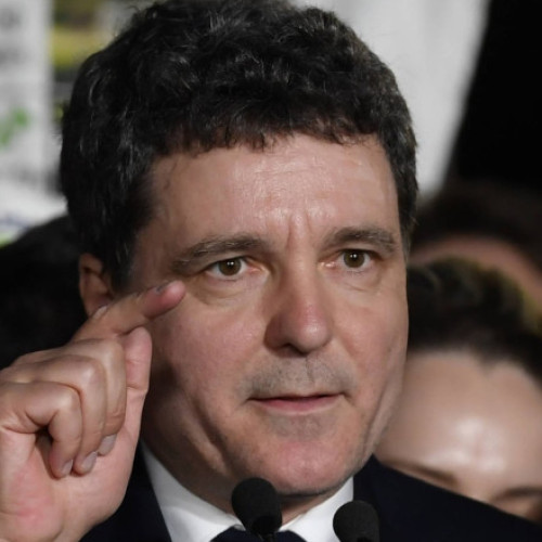 Nicușor Dan participă la marșul &quot;Milionului de Inimi&quot; în Polonia