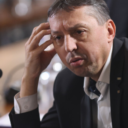 Ministrul educației, Daniel David, îngrijorat de numărul copiilor neșcolariți