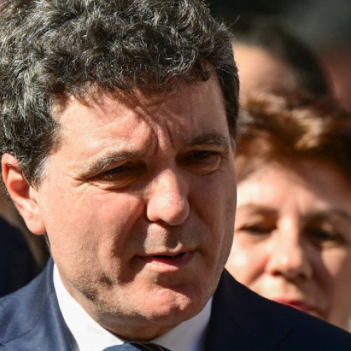 Nicușor Dan propune tăierea subvențiilor pentru partide