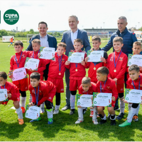 Zeci de meciuri și acțiuni de igienizare la "Cupa curățeniei în Bihor"