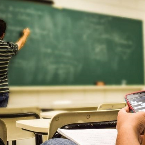 Absolvenții pot beneficia de servicii de sprijin pentru angajare