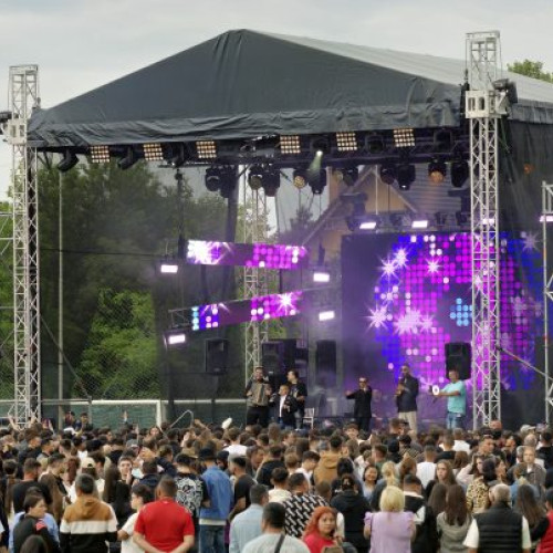 Mega Show la Buftea: stadionul "Constantin Balalau" plin de energie și muzică
