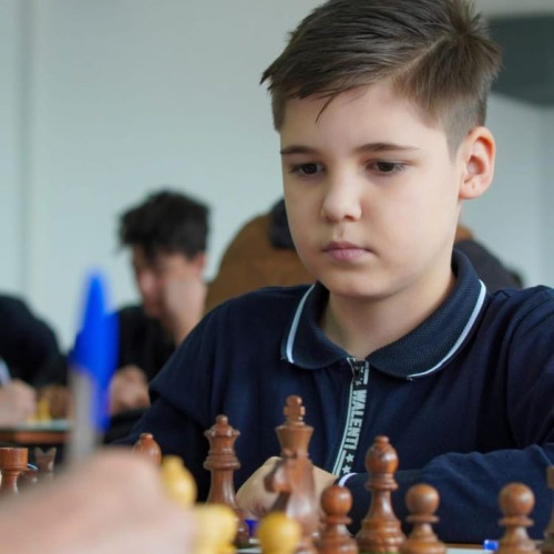 Darius Cristian Pana reprezintă România la Campionatul European Școlar de Șah 2025