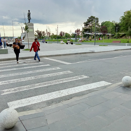 Probleme de accesibilitate la noul parc "I.C. Brătianu" din Galați