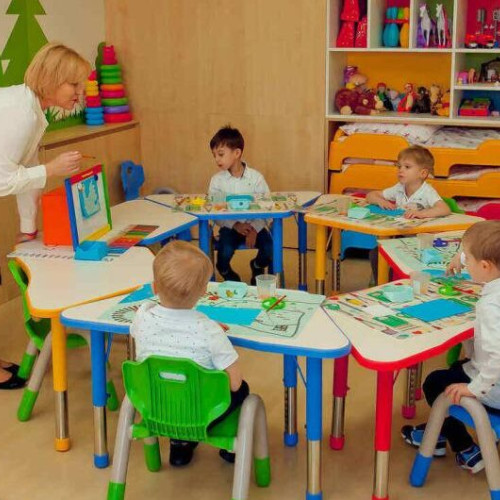 Prima etapă de înscriere la creșă și grădiniță se încheie vineri