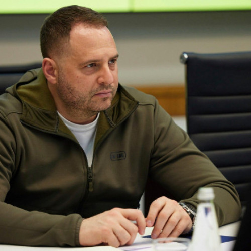 Ucraina este pregătită pentru noi negocieri la Istanbul, dar cere Rusiei un document cu condițiile sale pentru pace, potrivit declarațiilor făcute joi de șeful biroului prezidențial ucrainean, Andrii Iermak. Acesta a subliniat că, înainte de următoarea întâlnire, Ucraina vrea să primească "memorandumul" pregătit de Rusie, care să explice clar condițiile pentru un acord de pace durabil. Iermak a adăugat că Kievul consideră foarte important să primească acest document, mai ales că Rusia a avut suficient timp pentru a-l transmite.