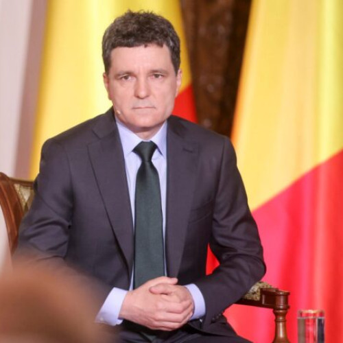 Prima discuție cu liderii partidelor pro-europene pentru formarea guvernului va avea loc vineri, anunță președintele Nicușor Dan. Potrivit newsbucuresti.ro, Nicușor Dan menționează că au avut deja discuții între partide și că, joi, a fost o întâlnire de lucru formată din reprezentanți ai acestora. El afirmă că aceste întâlniri au decurs foarte bine și că a fost prezent pentru aproximativ o oră și jumătate.