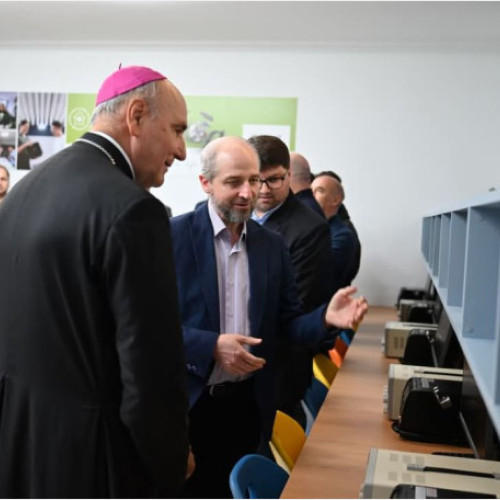 Liceul Don Orione inaugurează laborator de electronică modern pentru elevi