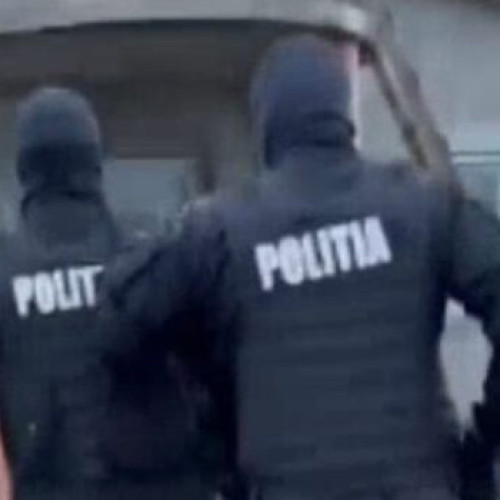 Un bărbat de 71 de ani, arestat preventiv pentru pornografie infantilă și șantaj