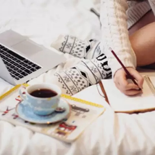 Universitățile din Iași în plină sesiune de vară: sfaturi pentru studenți de la psihologi