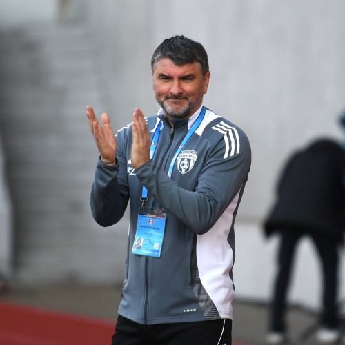 Unirea Slobozia dispută un meci crucial împotriva FC Voluntari, care poate decide soarta echipei în SuperLiga, relatează site-ul oficial al clubului, infoialomita.ro. Meciul se joacă luni, de la ora 20.00, pe stadionul din Clinceni, fiind al doilea și decisiv în dubla de baraj pentru evitarea retrogradării.